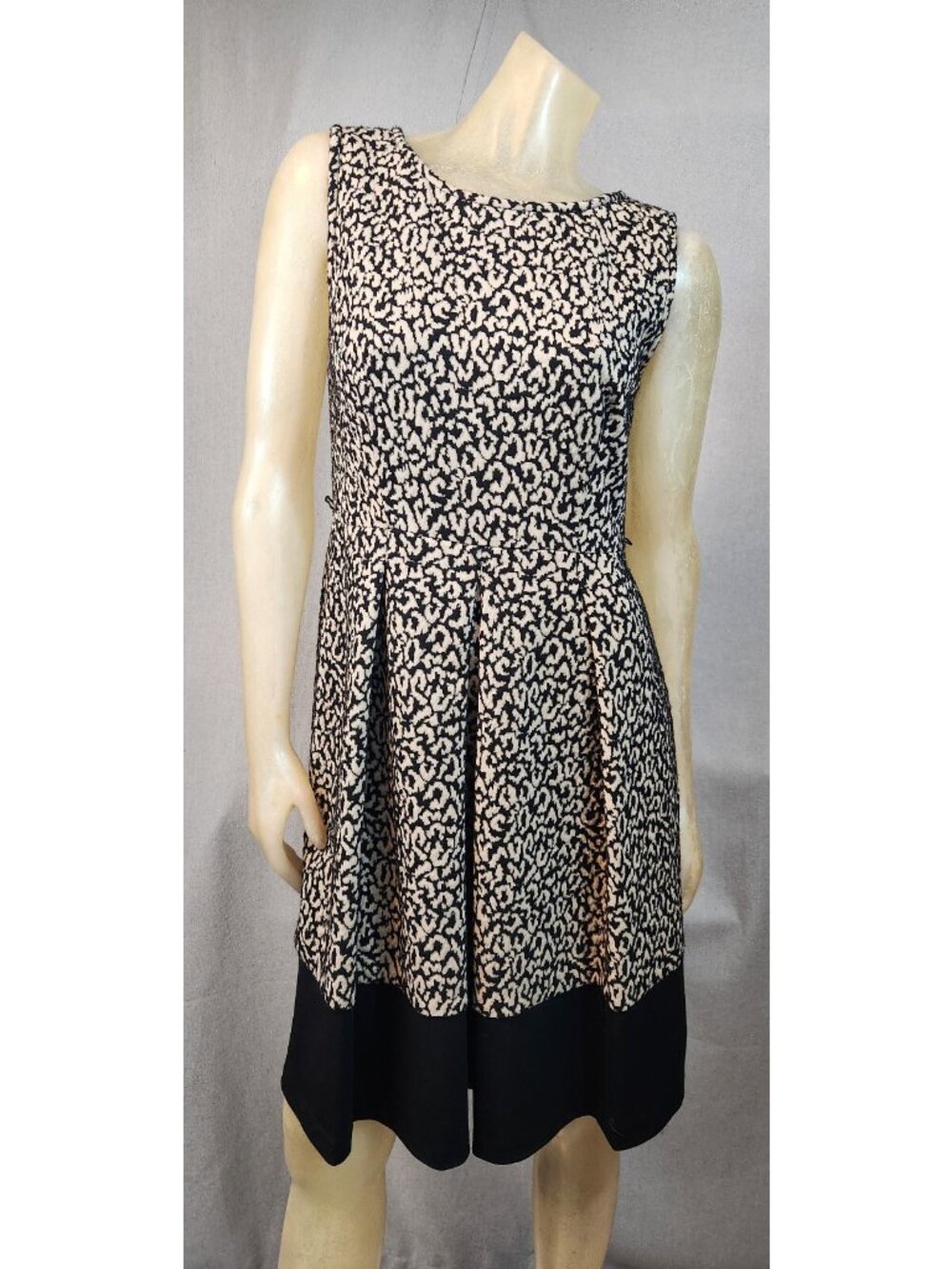 Dana Bauchman Brown Black Animal Boat Neck Slvlss Cocktail Dress Size 8 MEDIUM